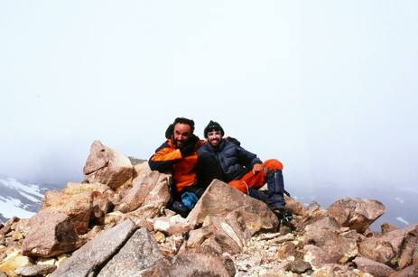 En la cumbre del Cerro ATA