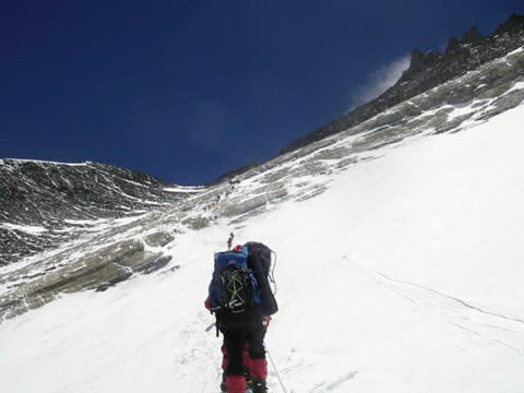 En la pared del Lhotse. Foto: Alejandro Aguilar