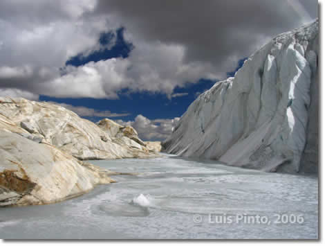 Glaciar del Vallunaraju