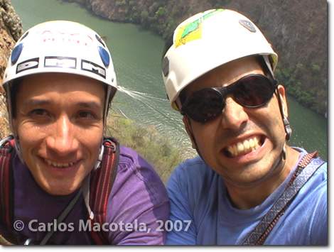 Jorge ColÃ­n y Carlos Macotela en "Los Hombres del PaÃ±uelo Rojo", abril de 2007