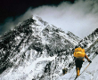 Dos expediciones de “aniversario” al Everest